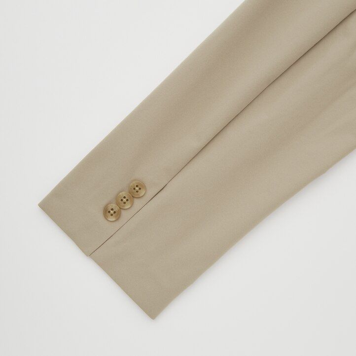 beige herren uniqlo airsense ultra light jacken