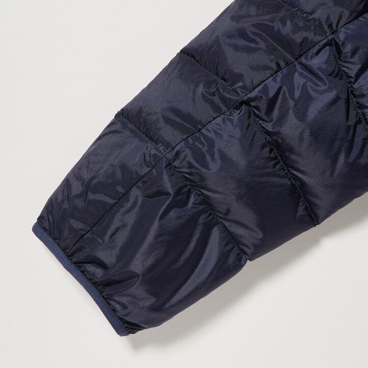 uniqlo ultraleichte daunenjacke für herren grau