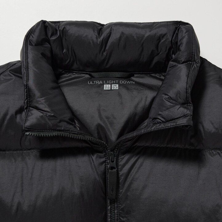 uniqlo ultra light daunenjacken für herren in olivgrün mit farbblockmuster