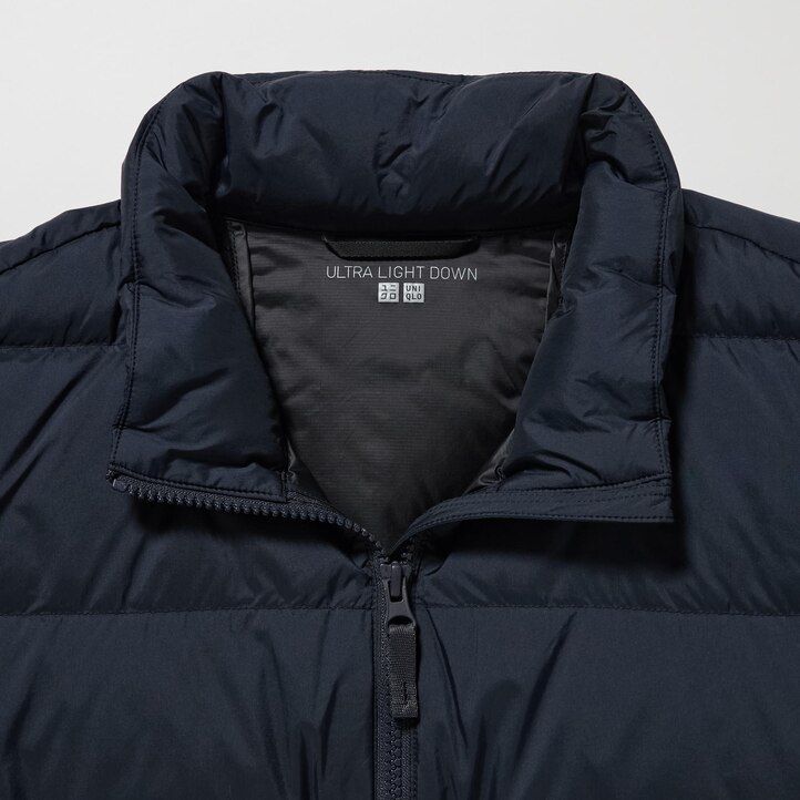 grüne uniqlo ultra light daunenjacke mit 3d-schnitt für herren