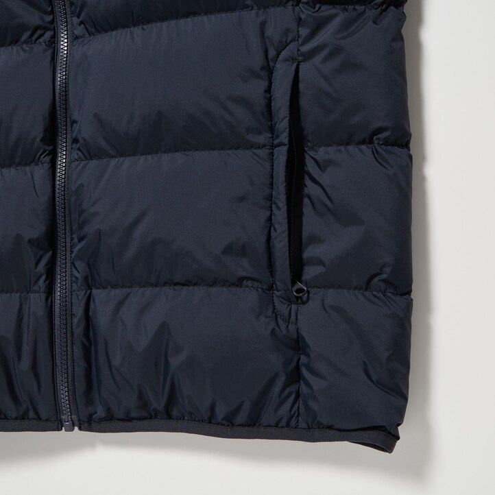 grüne uniqlo ultra light daunenjacke mit 3d-schnitt für herren