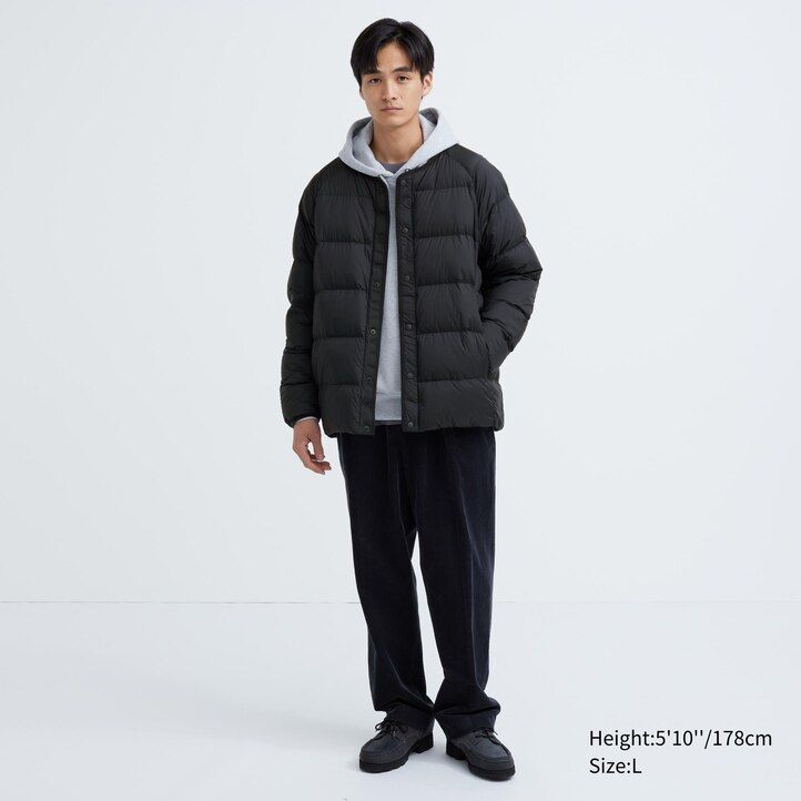 graue herren-daunenjacken von uniqlo aus 100 recycelten materialien