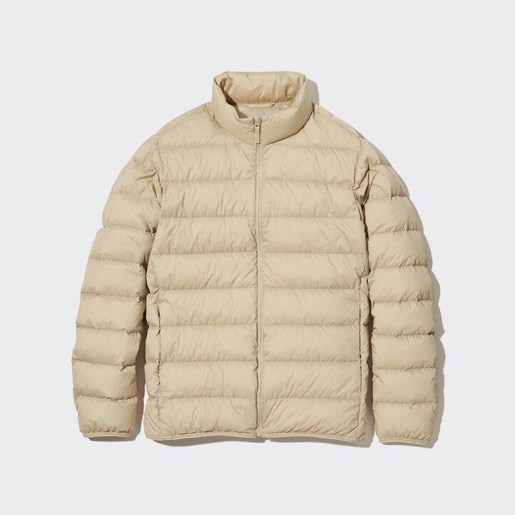 schwarze uniqlo ultra light daunenjacke mit 3d-schnitt für herren