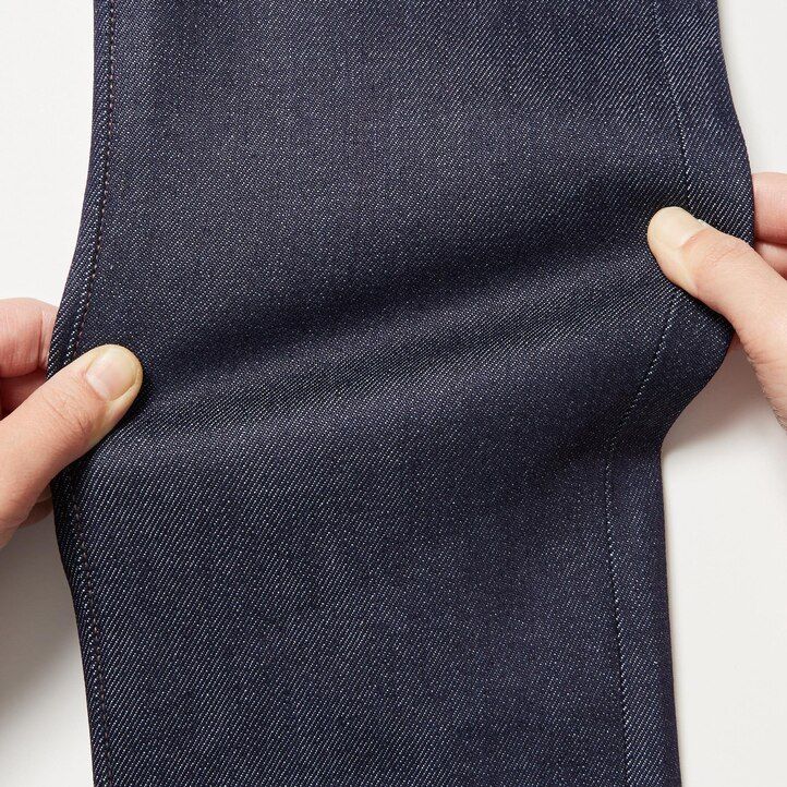 uniqlo selvedge stretch slim fit herrenjeans in marineblau