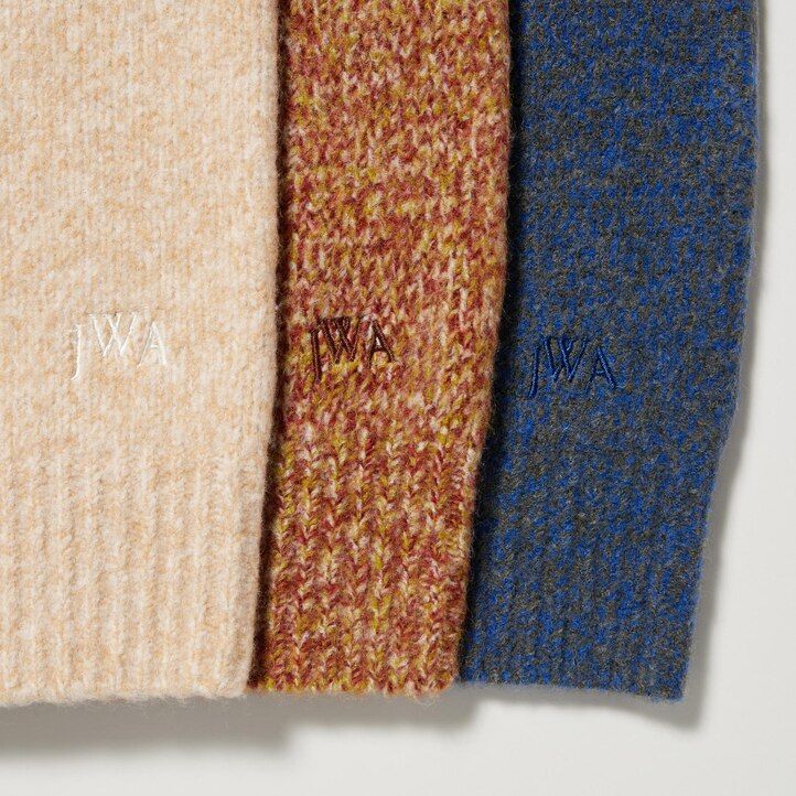 orangefarbener uniqlo souffle garn-rollkragenpullover für herren