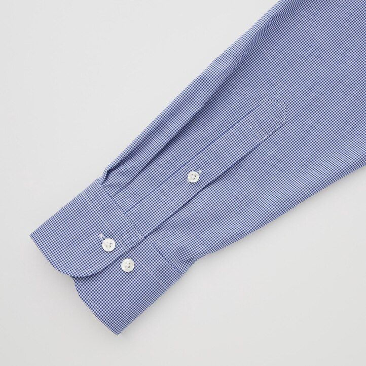 blaues uniqlo easyre stretch slim fit herrenhemd mit karomuster und halboffenem kragen
