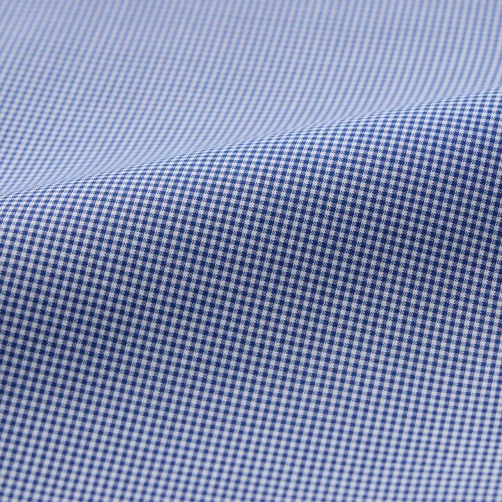 blaues uniqlo easyre stretch slim fit herrenhemd mit karomuster und halboffenem kragen