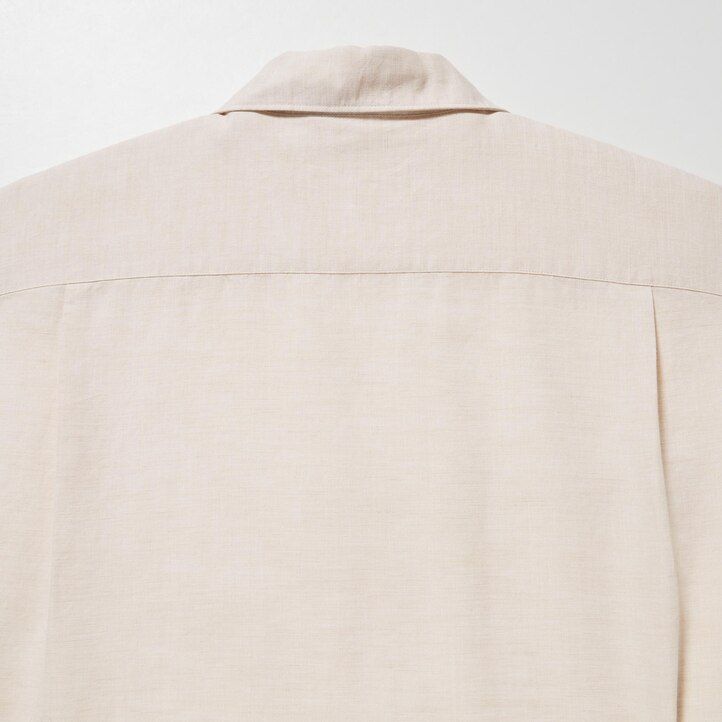 beige uniqlo herrenhemden aus leinenmischung mit Ärmeln und offenem kragen