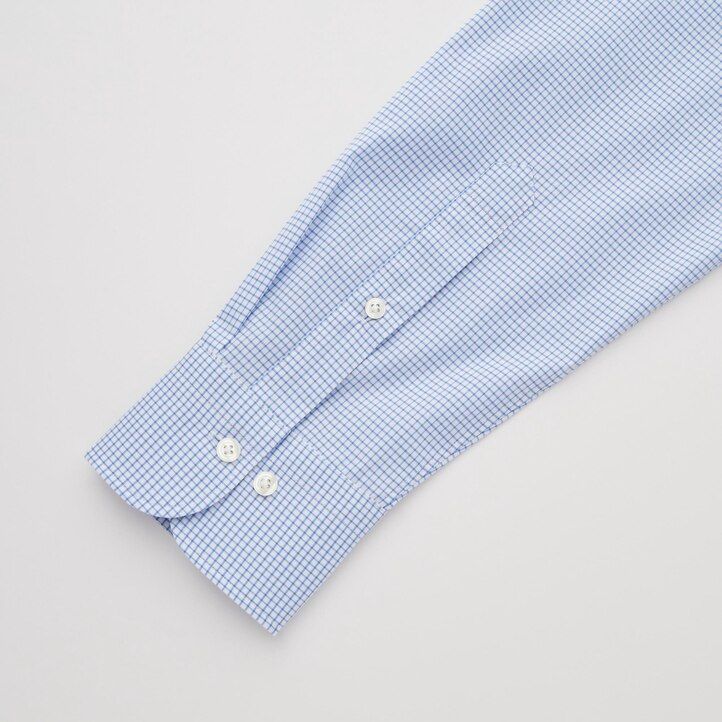 blaue uniqlo easyre stretch slim fit herrenhemden mit karomuster und halboffenem kragen