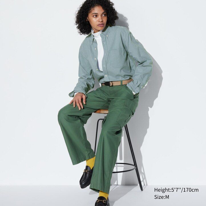 braunes uniqlo herrenhemd aus extrafeinem baumwoll-broadcloth mit karomuster regulärer passform und button-down-kragen modell „extra fine cotton broadcloth regular fit.
