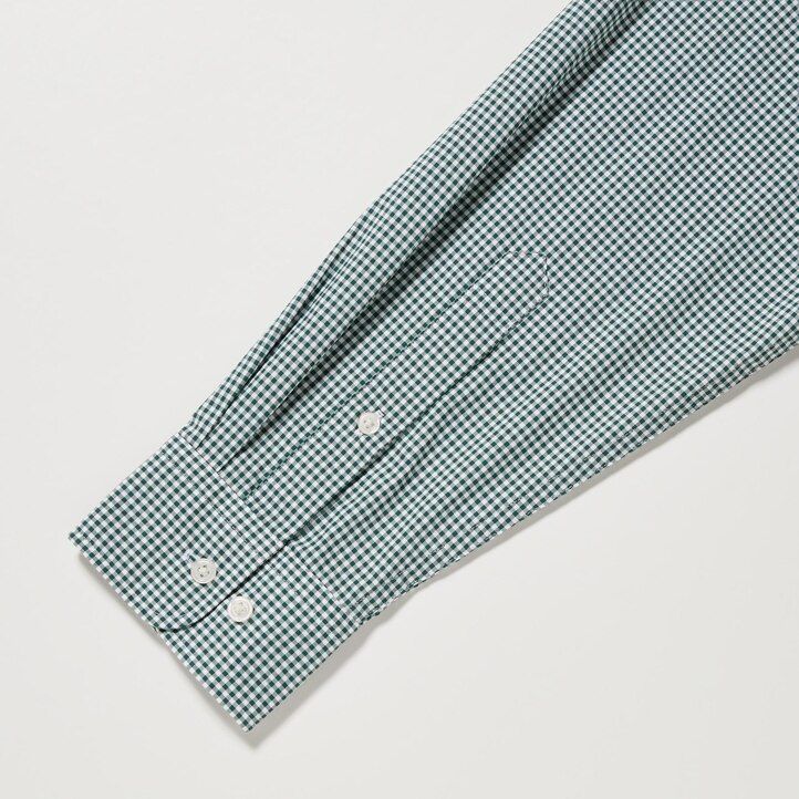 braunes uniqlo herrenhemd aus extrafeinem baumwoll-broadcloth mit karomuster regulärer passform und button-down-kragen modell „extra fine cotton broadcloth regular fit.