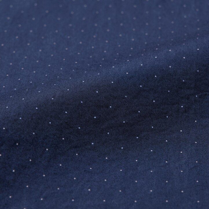 uniqlo herrenhemden aus extrafeinem baumwoll-broadcloth mit print und knopfleiste weiß