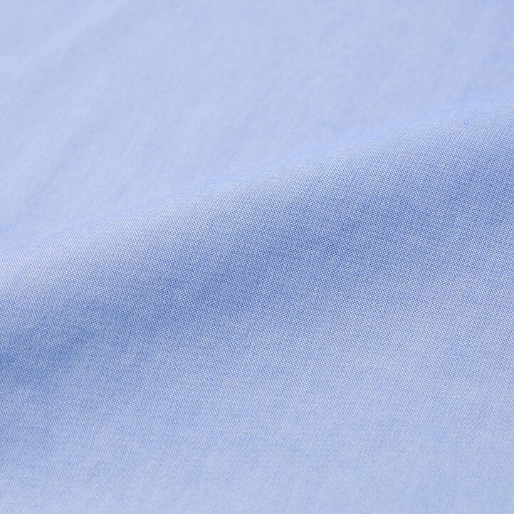 schwarzes uniqlo super non iron slim fit t-shirt mit halbgeschnittenem kragen herrenhemd