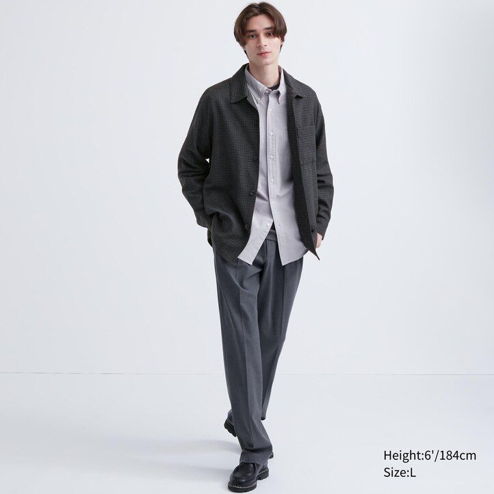 dunkelgraue uniqlo herrenhemden aus gebürstetem twill mit karomuster und langen Ärmeln