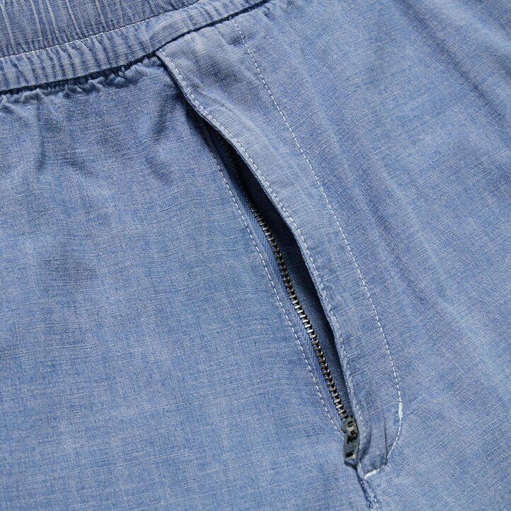 blaue uniqlo chambray stretch easys herrenhose