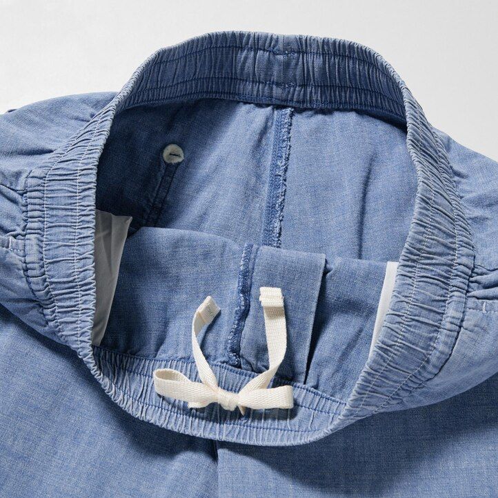 blaue uniqlo chambray stretch easys herrenhose