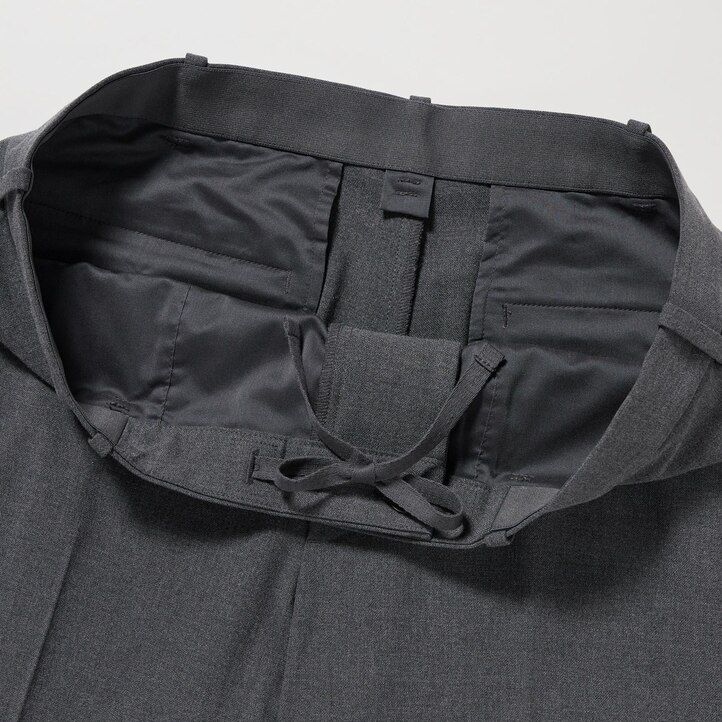 graue herren-hose von uniqlo aus smart wool knöchellang