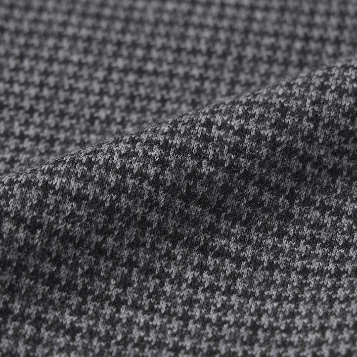 graue uniqlo herren-hose „smart gun club mit karomuster knöchellang