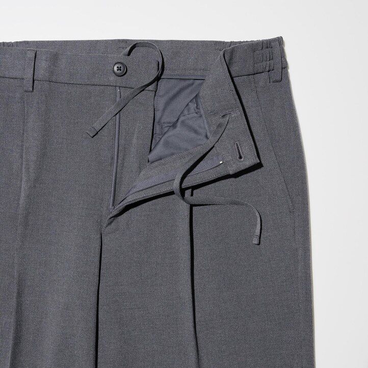 uniqlo herrenhose mit bundfalten und weitem bein beige