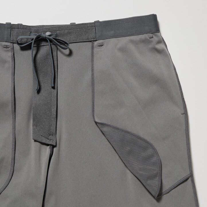 graue uniqlo smart ultra stretch herrenhose in knöchellänge