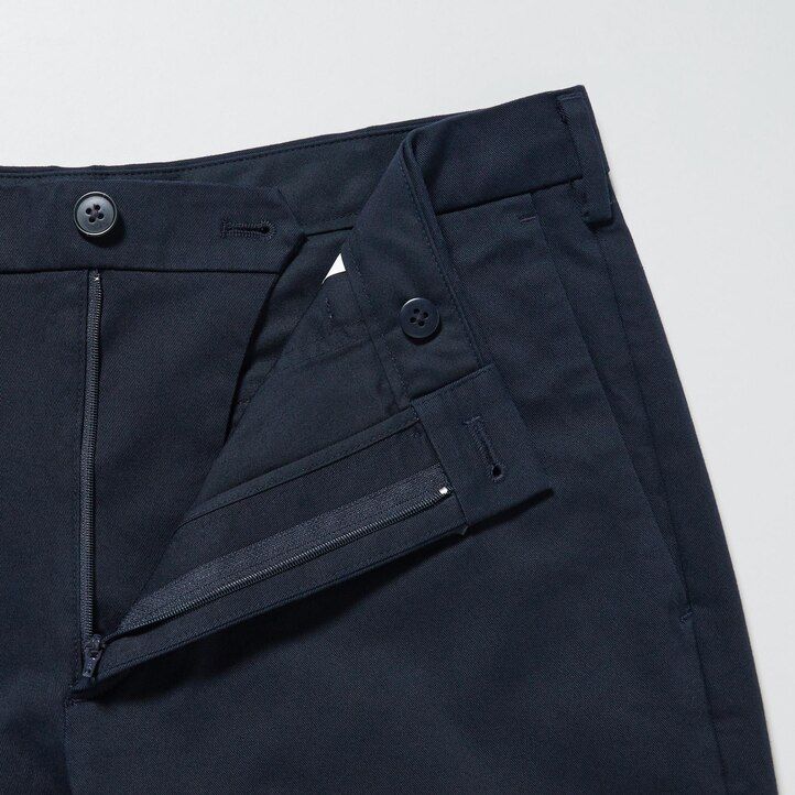 uniqlo herren-chinos in marineblau schmale passform