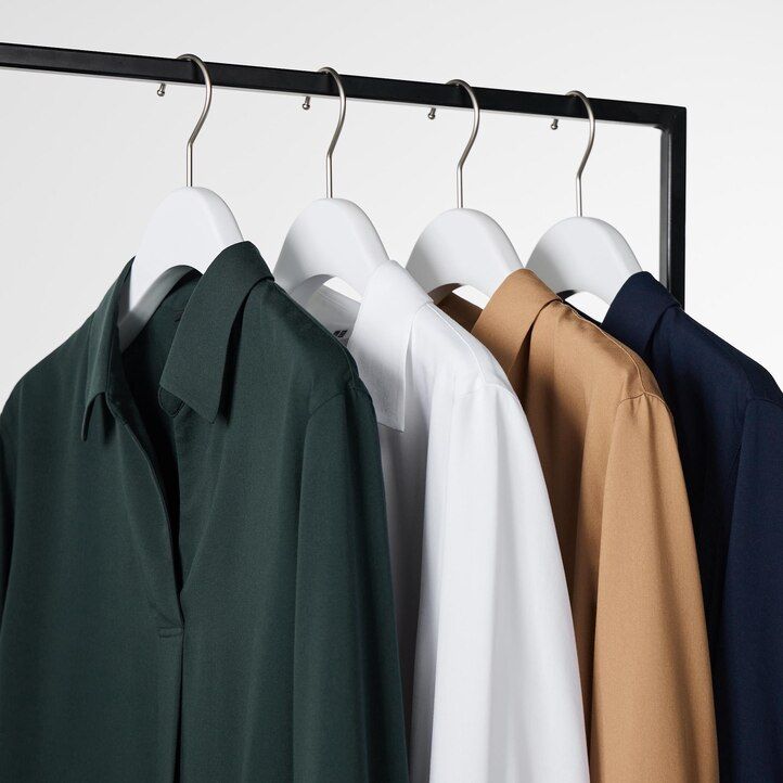 weiße uniqlo damenbluse aus viskose mit skipperkragen und 34 Ärmeln.