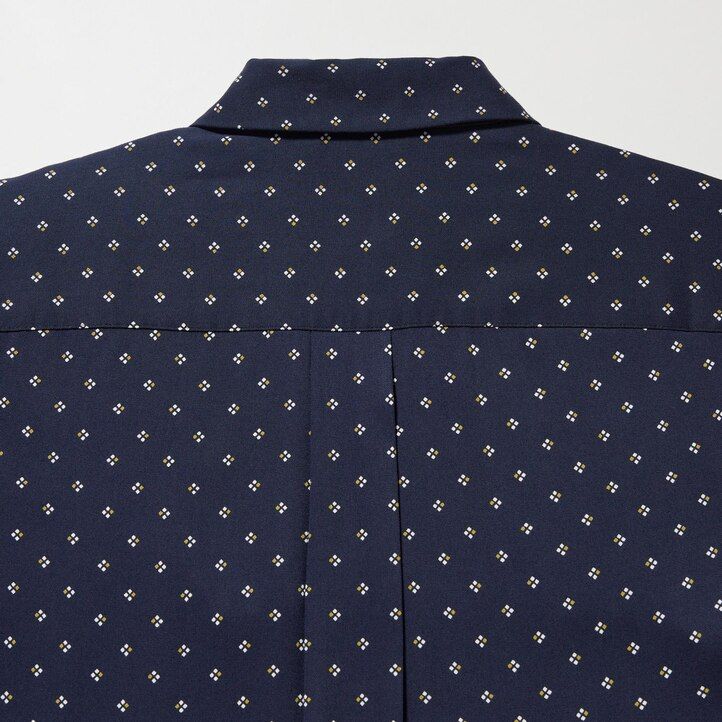 marineblaue uniqlo damenbluse aus viskose mit print und Ärmeln