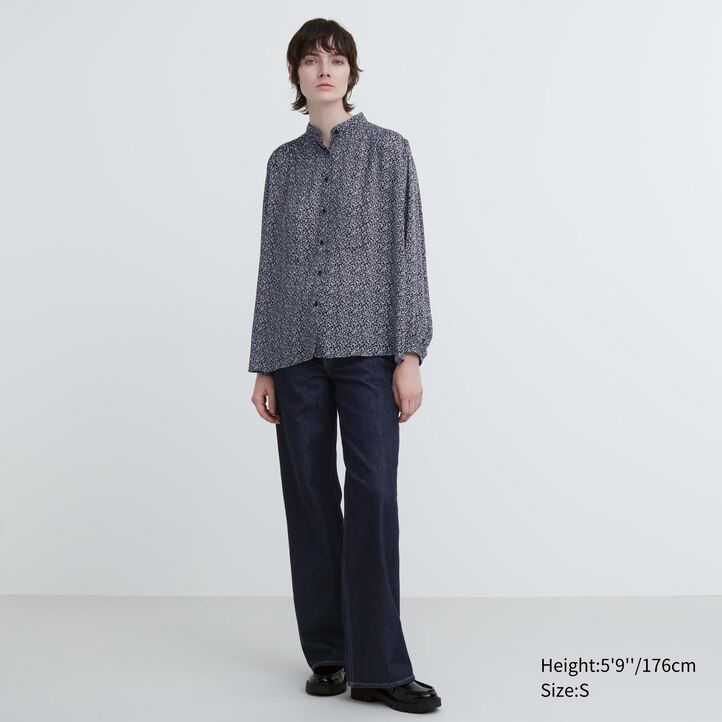blaue uniqlo damenbluse mit print und volumen
