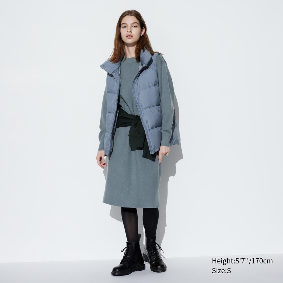grünes uniqlo souffle garn-kleid für damen mit glatten Ärmeln