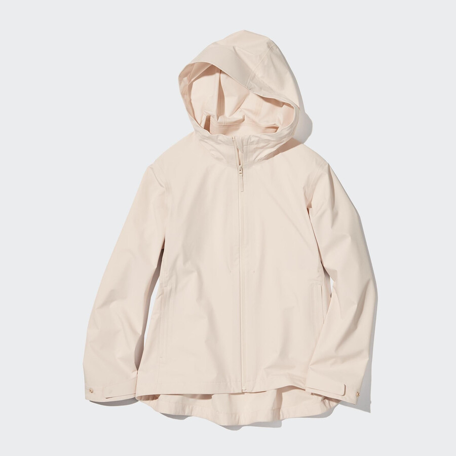 beige uniqlo blocktech damenjacken