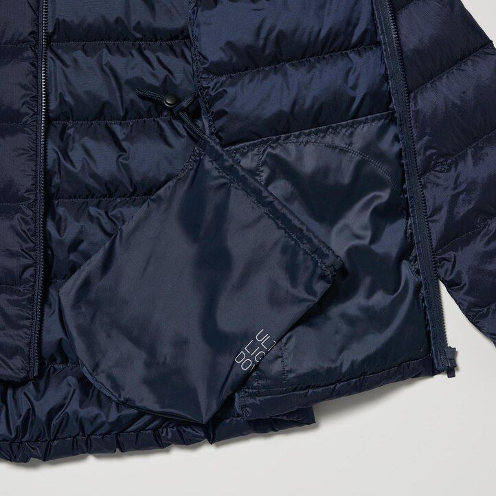 uniqlo ultraleichte daunenjacken für damen in marineblau