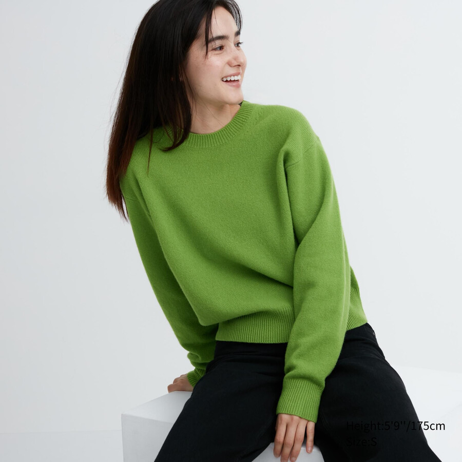 grüner uniqlo damen-pullover aus premium-lammwolle mit rundhalsausschnitt