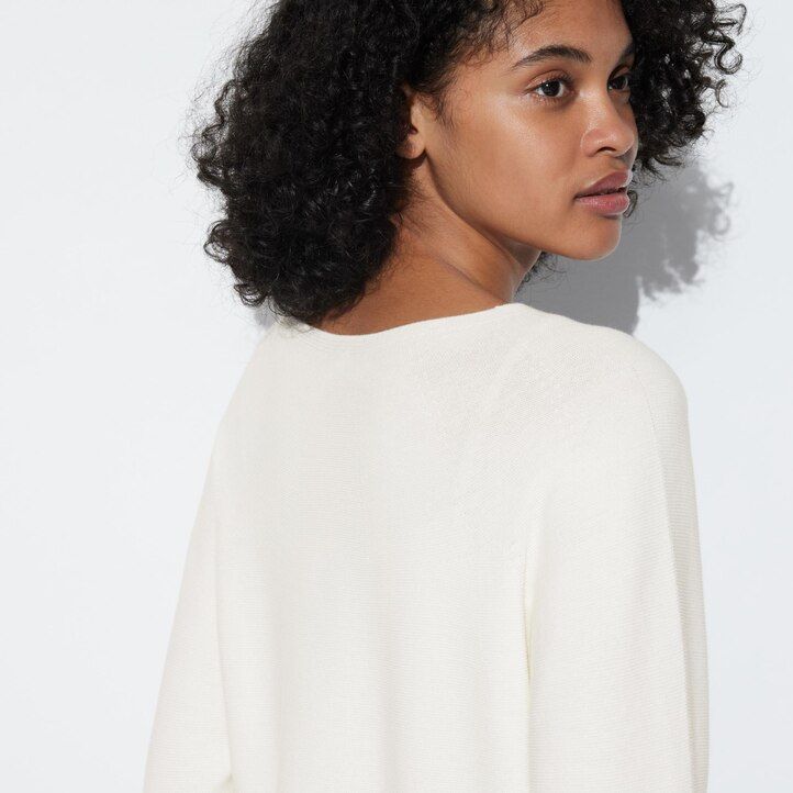 schwarzer uniqlo 3d-strickpullover aus nahtloser baumwolle mit rundhalsausschnitt für damen
