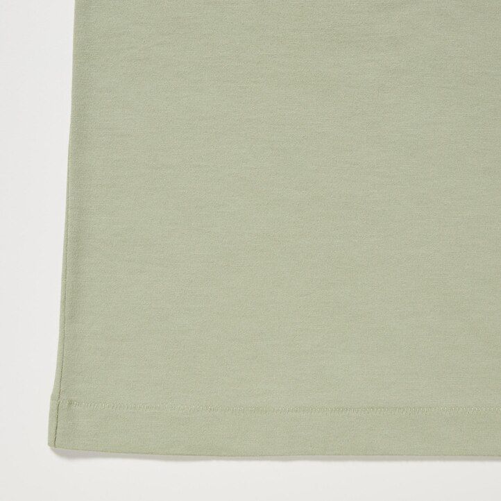 rotes uniqlo damen-t-shirt aus 100 supima-baumwolle mit rundhalsausschnitt und langen Ärmeln