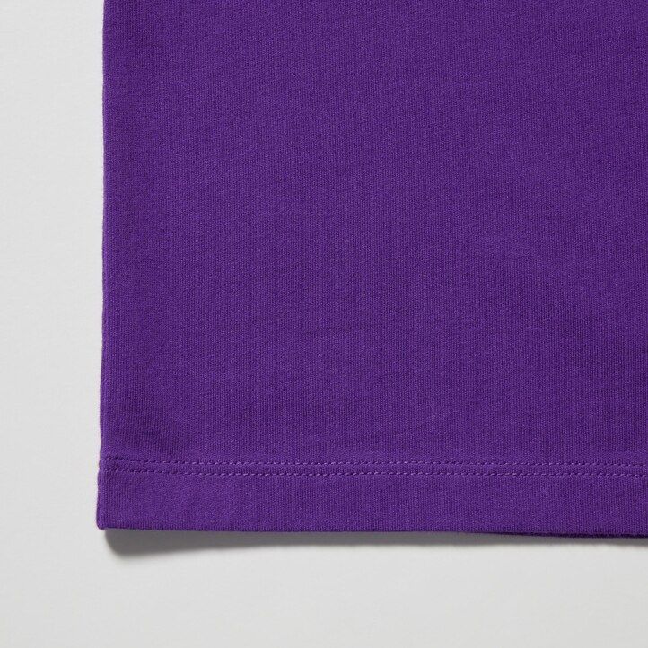 lila uniqlo damen-t-shirts mit roger federer rf-grafik