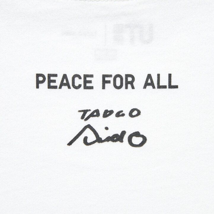 weiße uniqlo peace for all grafik-t-shirts für damen von tadao ando