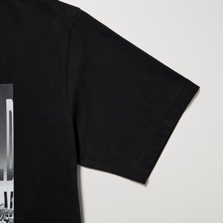 schwarze uniqlo peace for all grafik kosuke kawamura damen-t-shirts