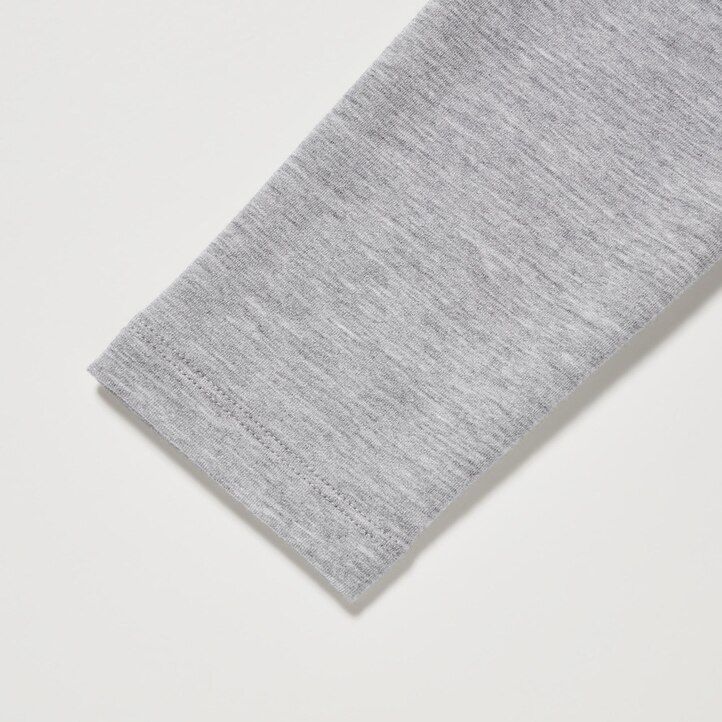 dunkelgrüne uniqlo heattech extra warm baumwoll-thermo-t-shirts mit rundhalsausschnitt und Ärmeln für damen