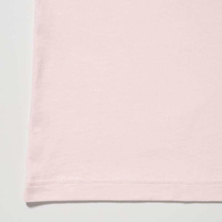 pinkfarbene uniqlo peace for all grafik-t-shirts für damen mit haruka ayase motiv