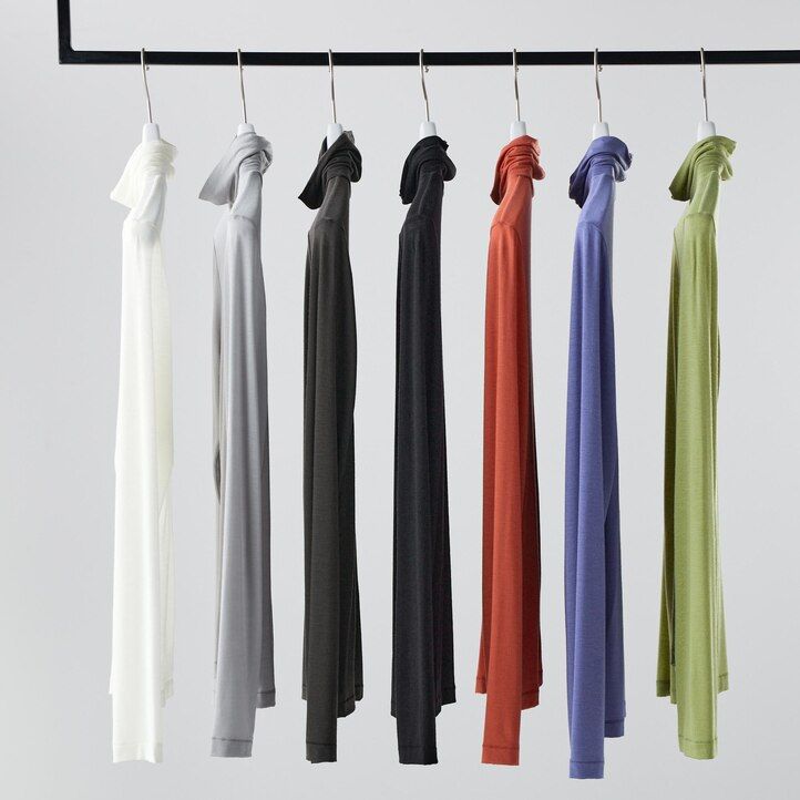 orangefarbene uniqlo heattech ultra light thermo-t-shirts für damen mit Ärmeln