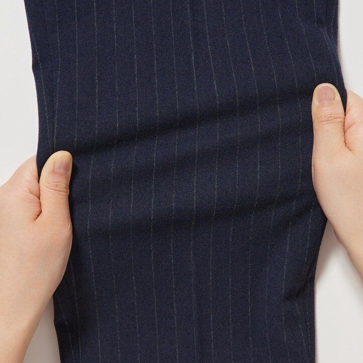 uniqlo smart damen-top mit gebürstetem streifenmuster knöchellang marineblau